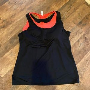 Lucy tank Size M